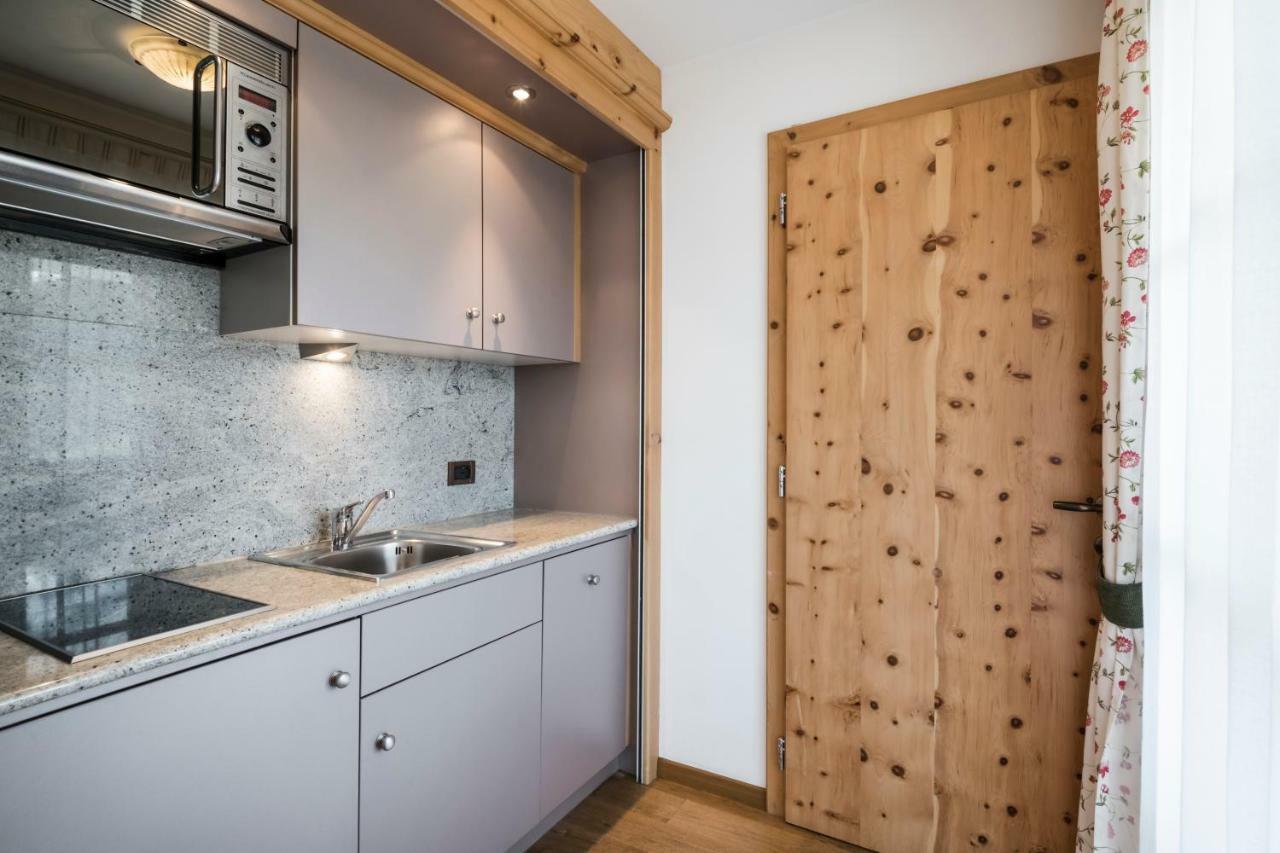 Piculin Alpin Apartments San Martino in Badia Exterior foto